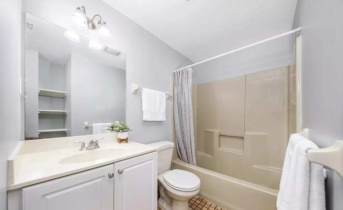 Soma: Stylish 1 Bed Condo W/ Designer Finishes, Google Fiber, Bike Storage &amp; Shared Roof Deck photo 2