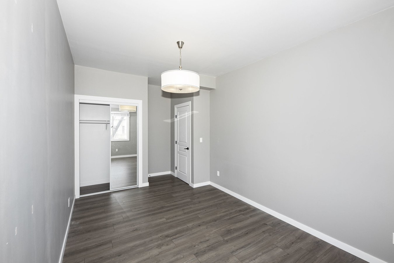 900 Broderick photo 2