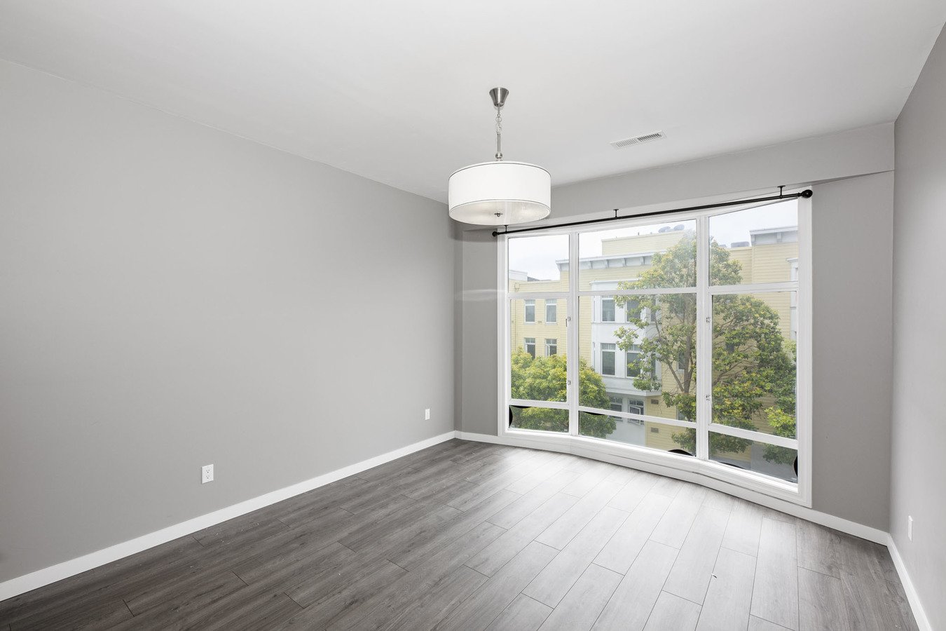 900 Broderick photo 3