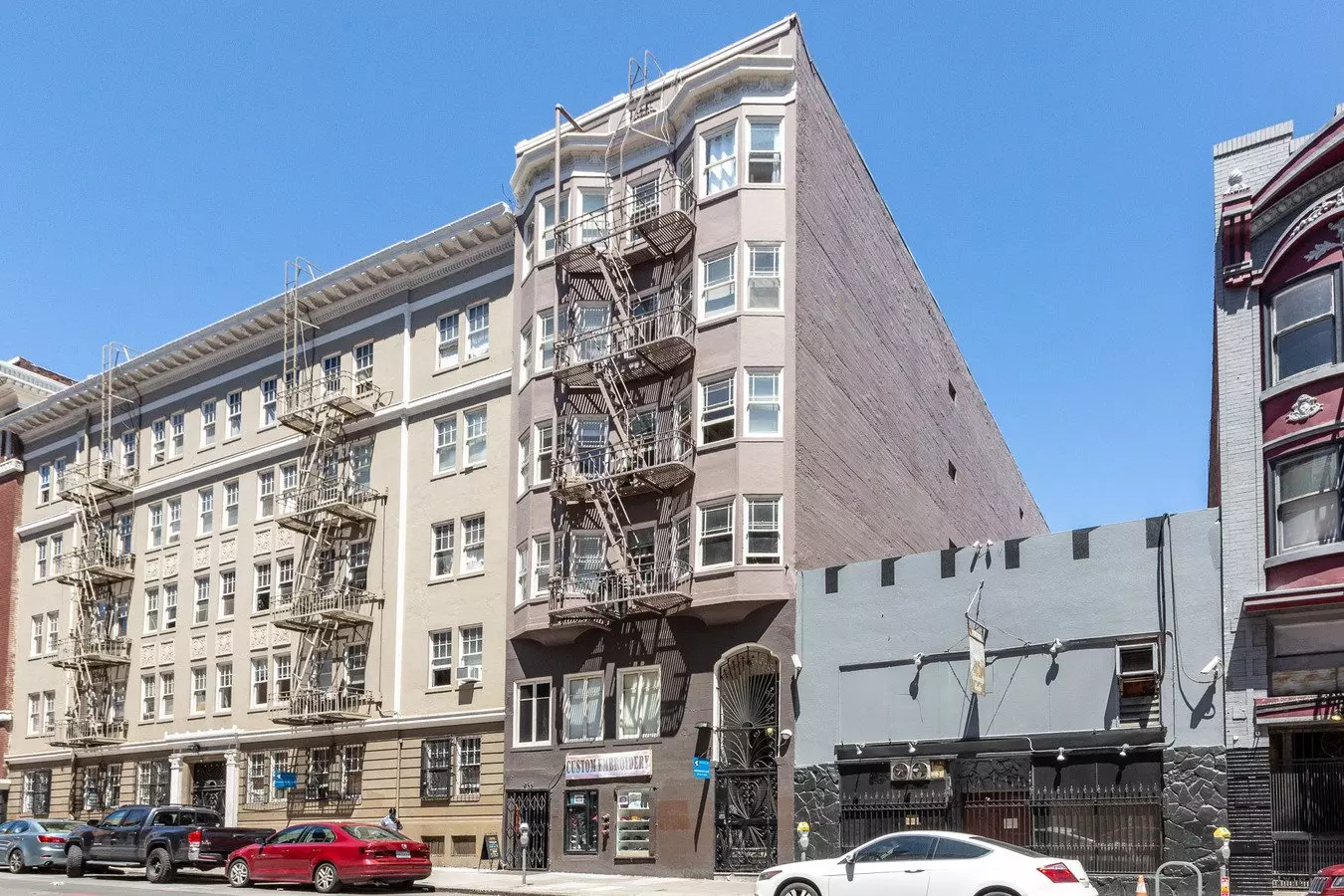 954 Geary St photo 4