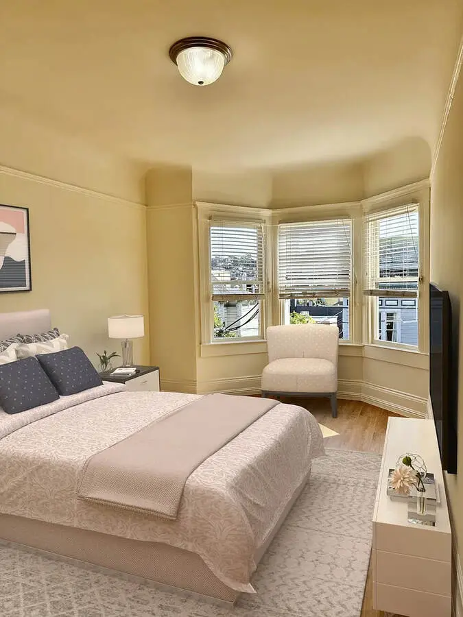 Available Now At 1434 Larkin Street photo 4