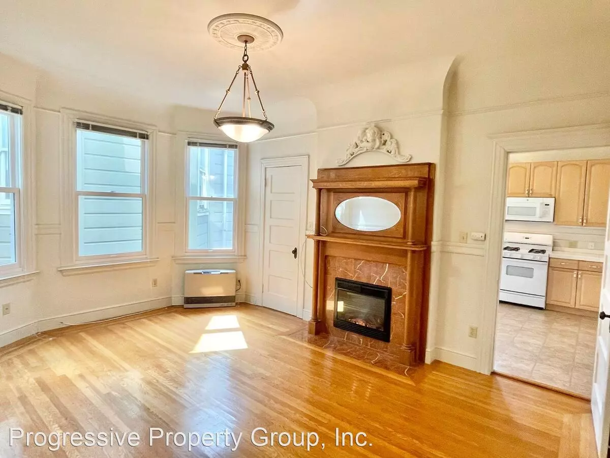 323-329 Presidio Ave photo 2
