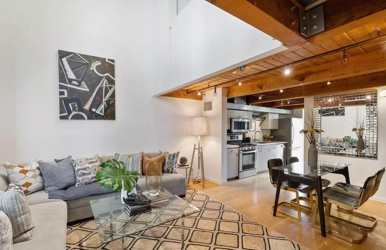 645 Haight St photo 2