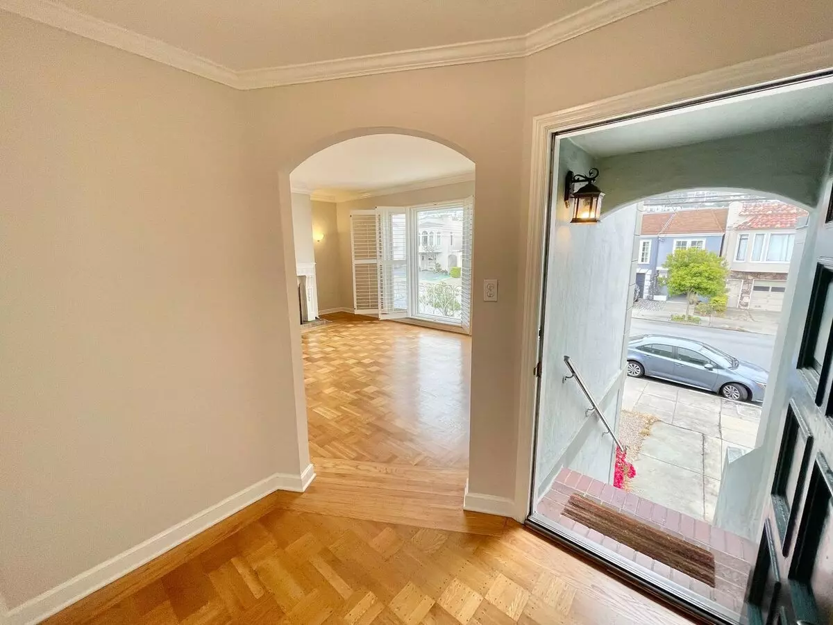 Charming Renovated Home In Desirable Sunset Neighborhood Near Forest Hill photo 4