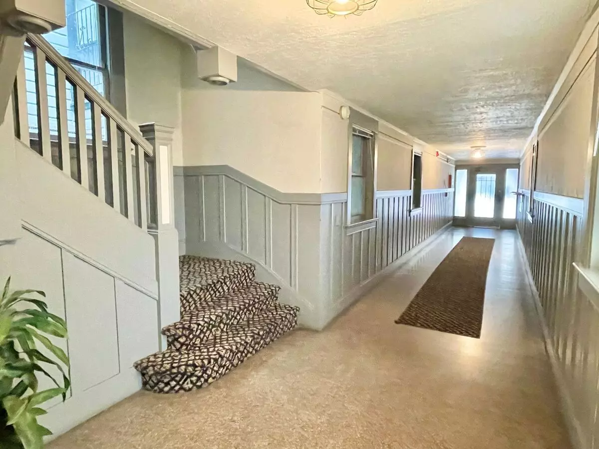 131 Albion Street, San Francisco, CA 94110 photo 2