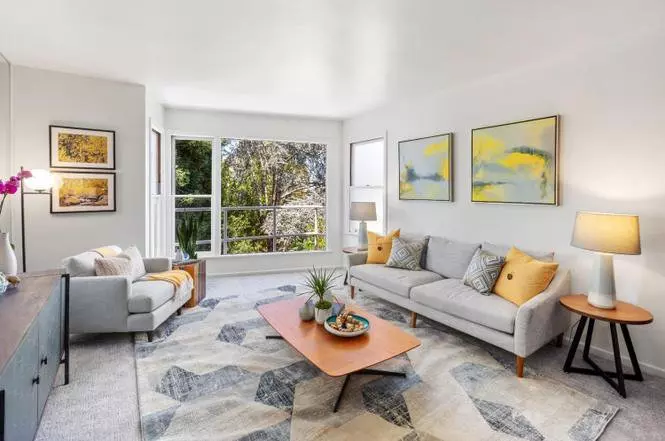 Charming Top-floor Condo In Nob Hill