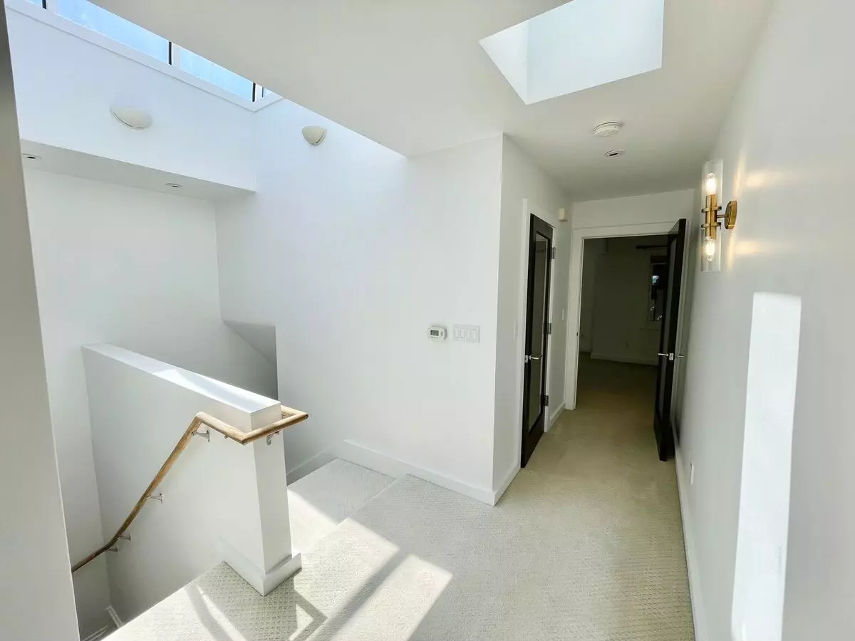 Contemporary, Stunning 3br/2.5ba Noe Valley Home W/tranquil Garden! Progressive photo 5