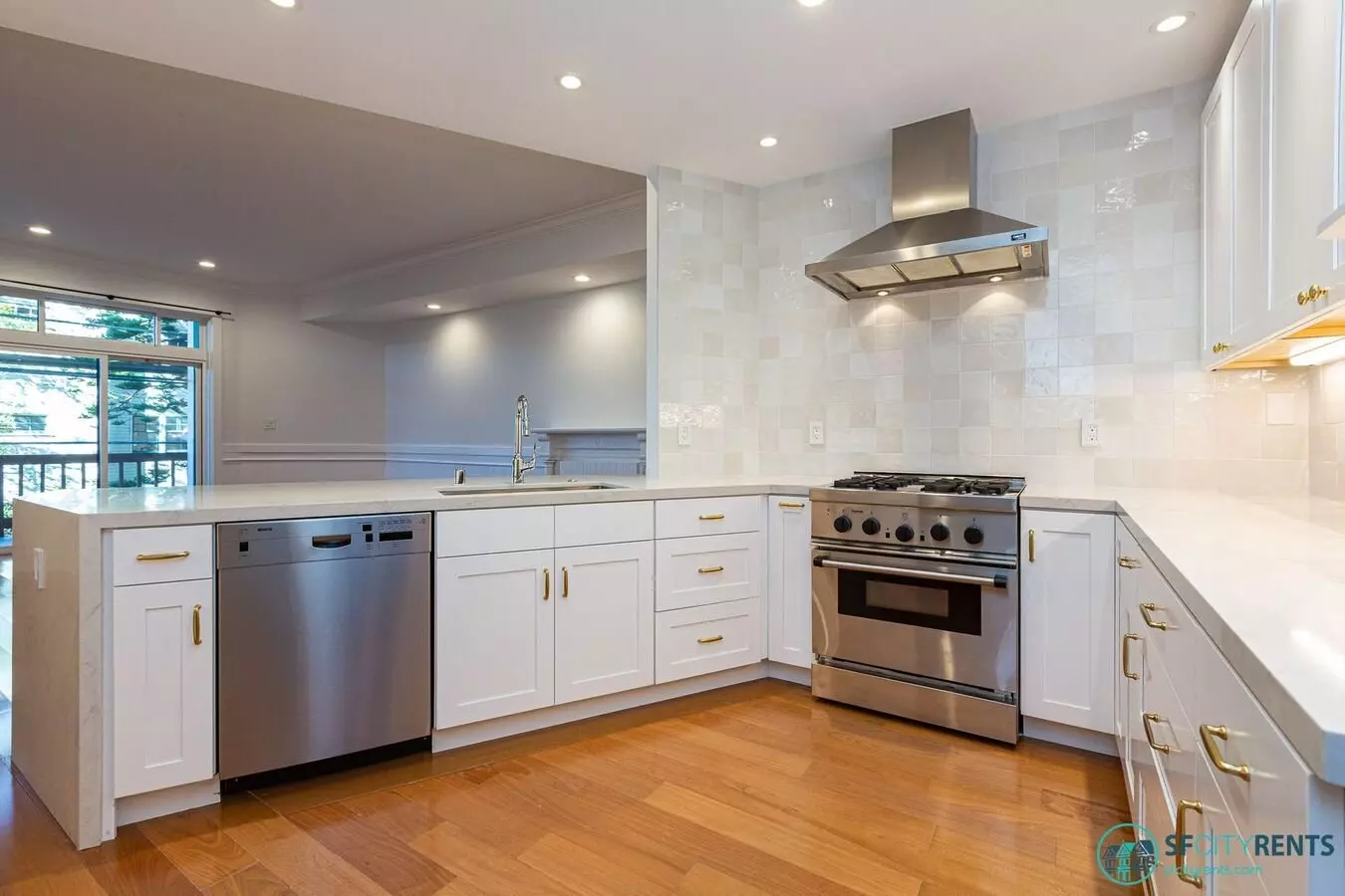 2206 Vallejo Street, San Francisco, CA 94123 photo 2