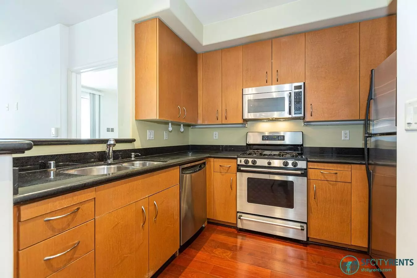 851 Van Ness Avenue, San Francisco, CA 94109 photo 3