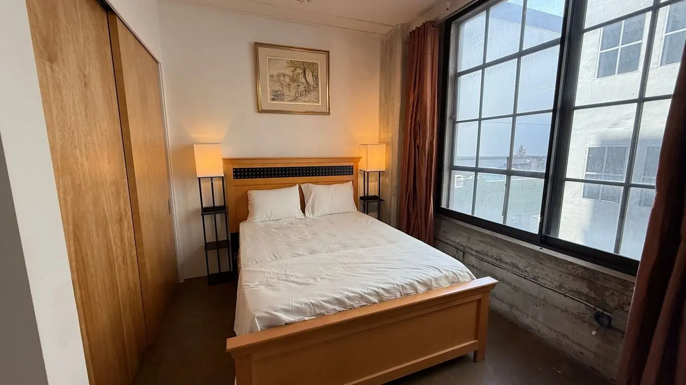 Epic Rea - 2 Bed / 1 Bath Loft-style Unit At Historic Mint Plaza photo 2