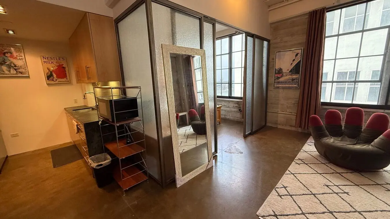Epic Rea - 2 Bed / 1 Bath Loft-style Unit At Historic Mint Plaza photo 5