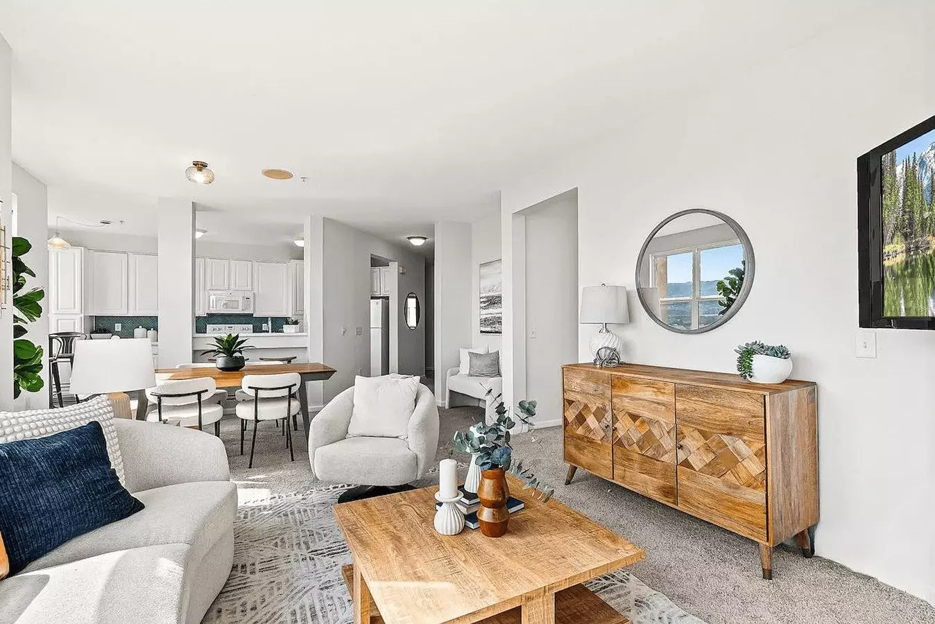Beautiful Water View 3bd/2ba Condo Available! photo 5