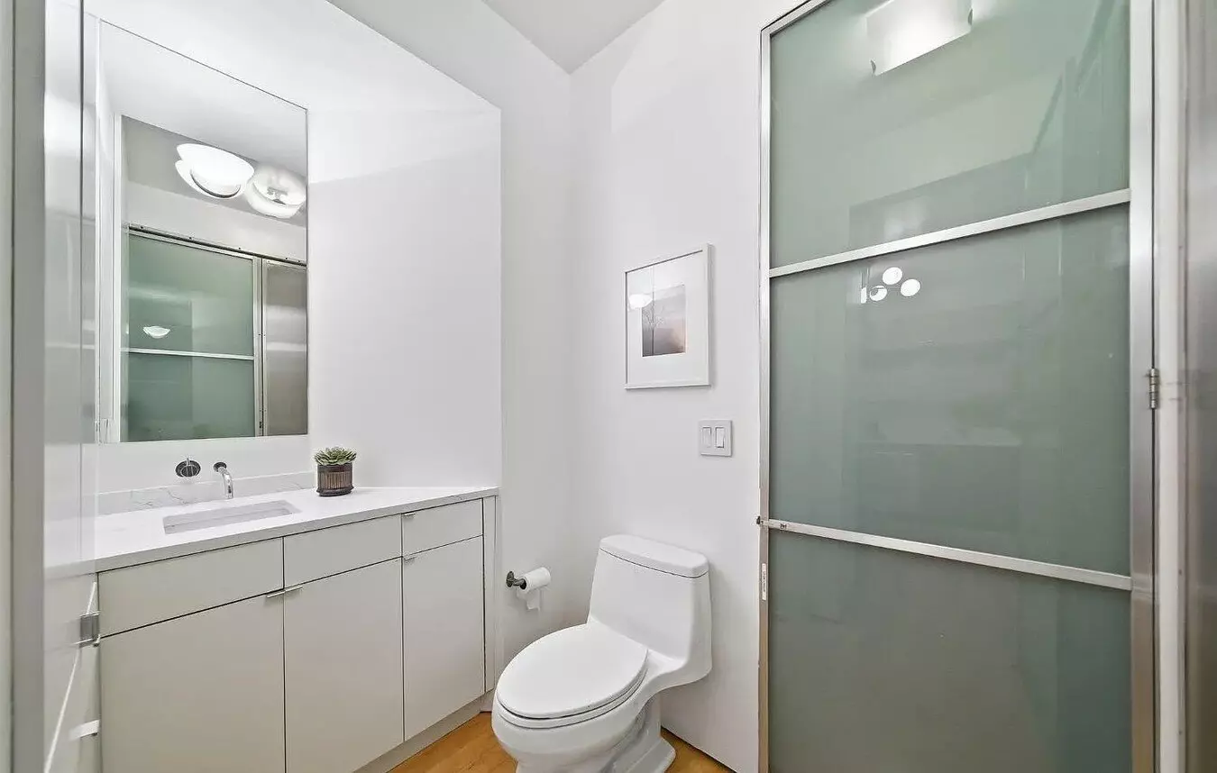 1031 Dolores St photo 4