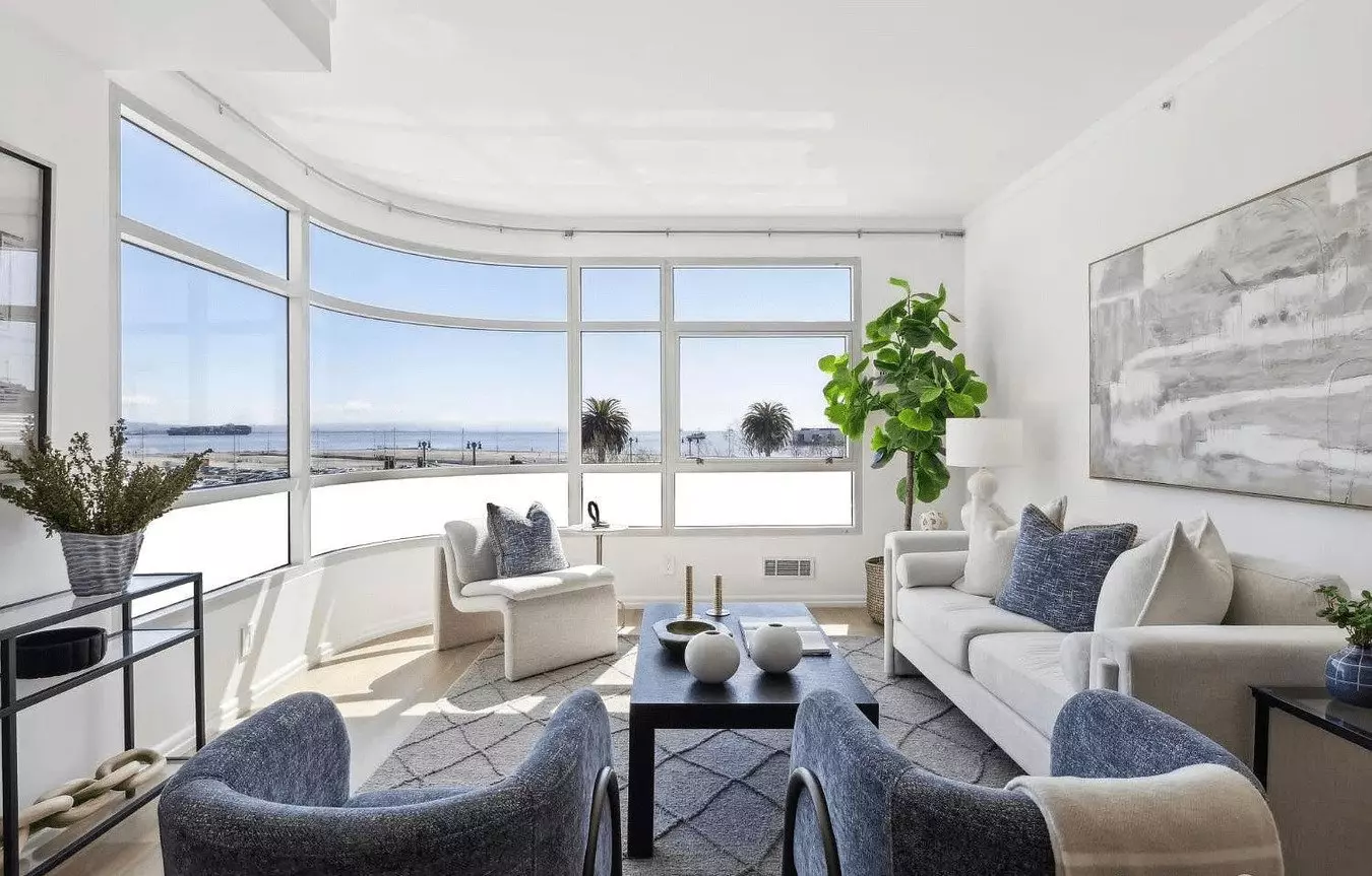Panoramic City View 2br/2ba Waterfront Sf Art Deco Condo @ Portside - Progressive photo 4