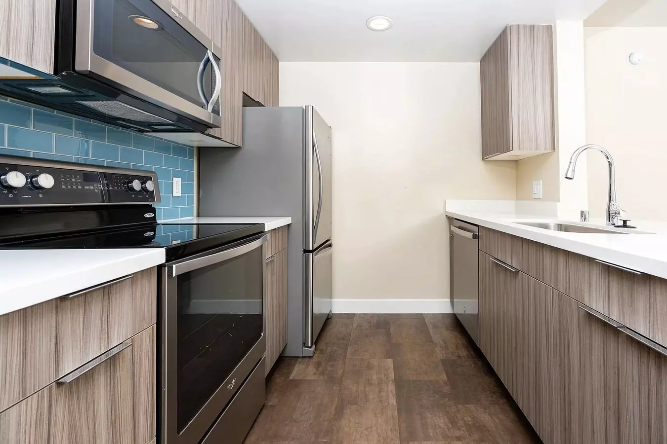 Live In A Studio, One, Or Two-bedroom Apartment At Soma photo 4