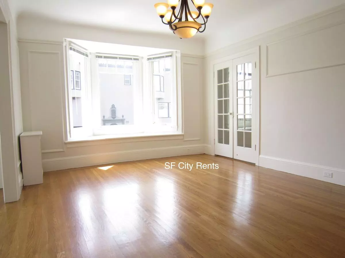 Marina: Renovated Corner Condo W/ Formal Dining Room, Garage Parking &amp; Shared Yard photo 5