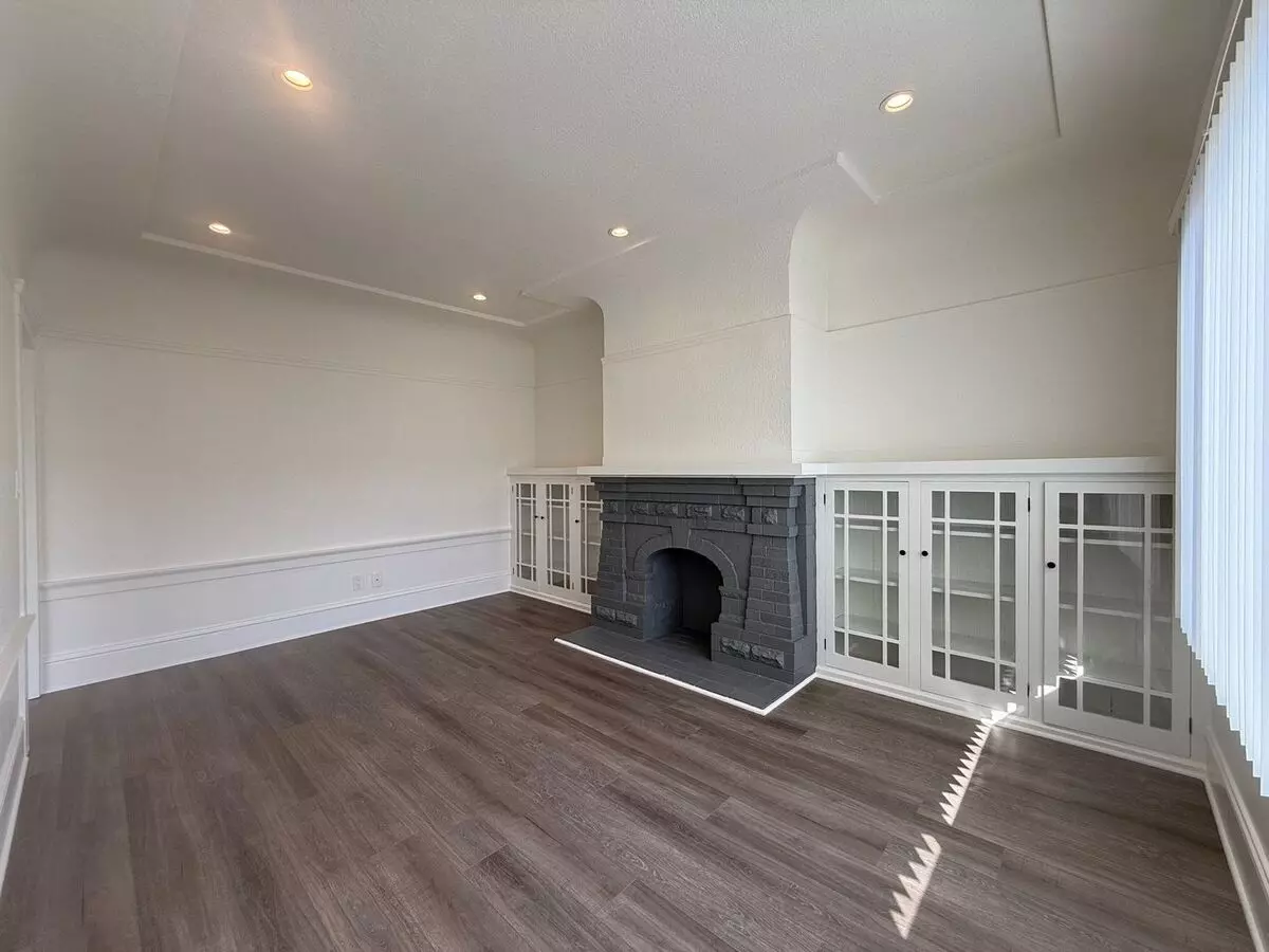 1052 Jamestown Avenue, San Francisco, CA 94124 photo 4