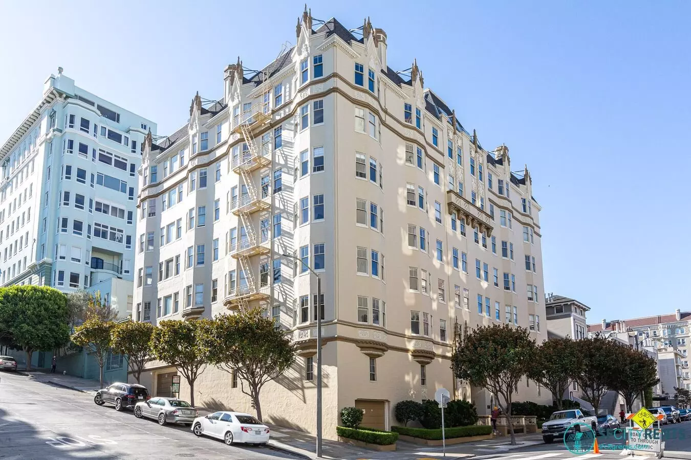 Pacific Heights: Unfurnished 4th Floor Apt W/ Optional Garage Parking &amp; Shared Roof Deck Available February 9 photo 3