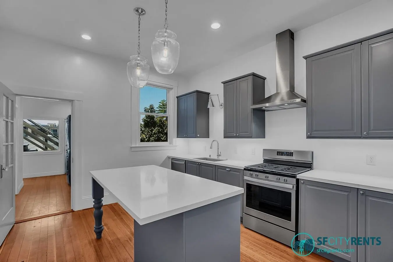 Potrero Hill: Sunny Flat With Twin Peaks Views, Remodeled Kitchen &amp; In-unit Laundry photo 5