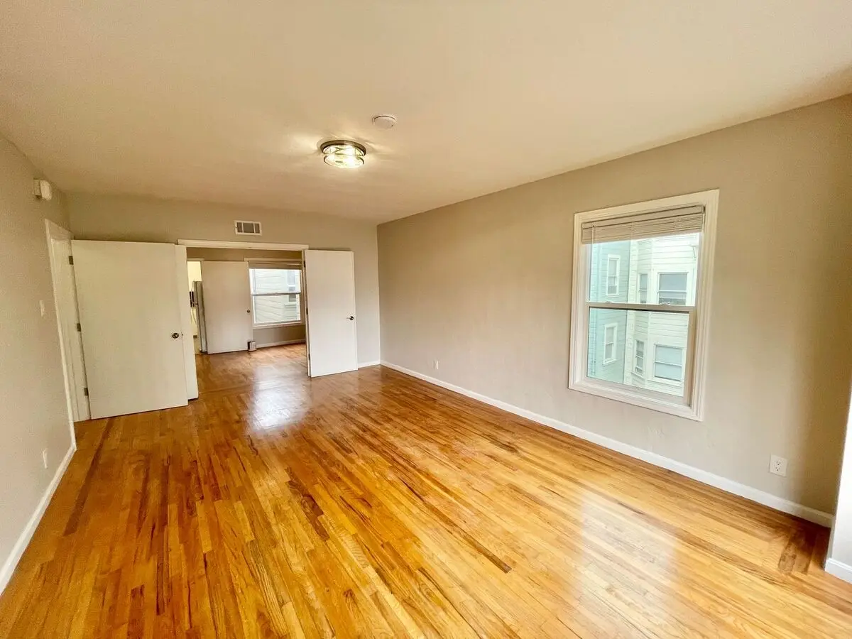 Presidio Terrace Newly Renovated, Top Floor Apartment! - Progressive photo 2