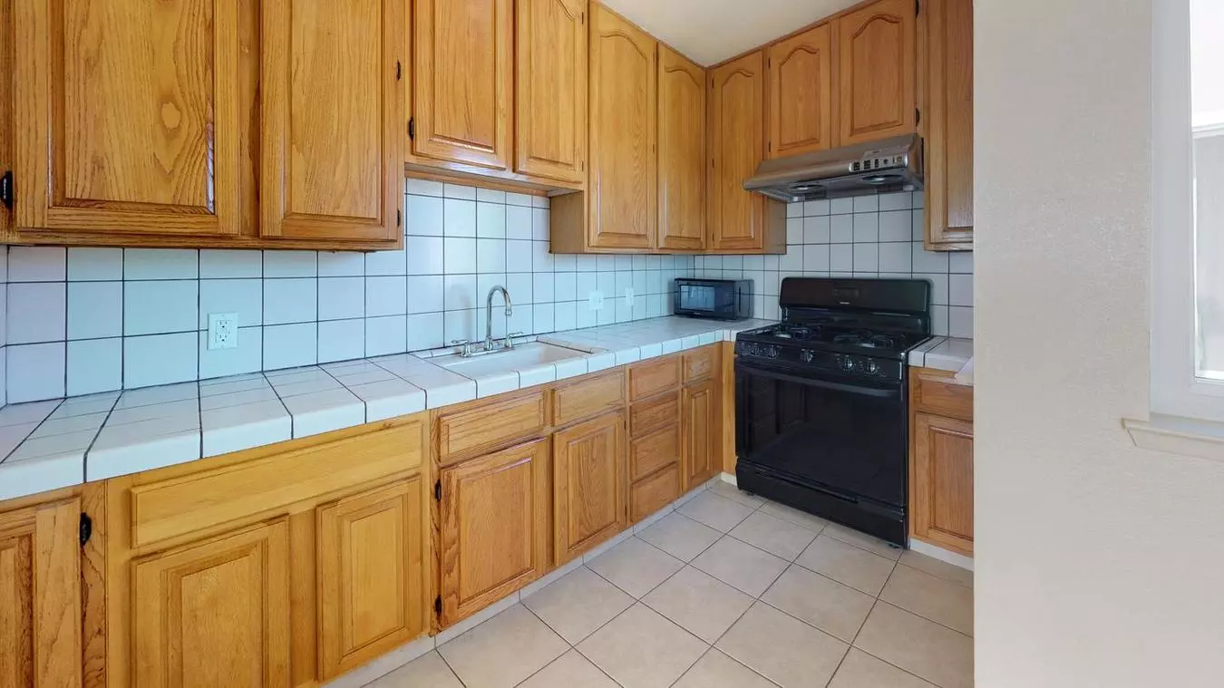 2008 Judah Street, San Francisco, CA 94122 photo 2