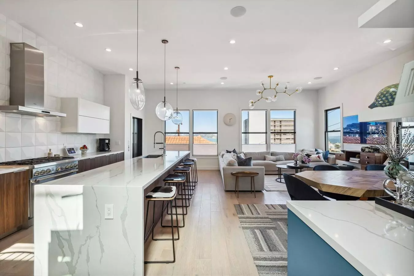 904 Filbert Street, San Francisco, CA 94133 photo 3