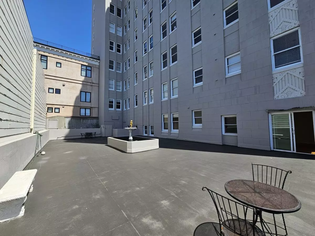 Russian Hill: Remodeled 1 Bedroom W/ Direct Access To Xl Shared Patio &amp; Free Utilities! photo 3