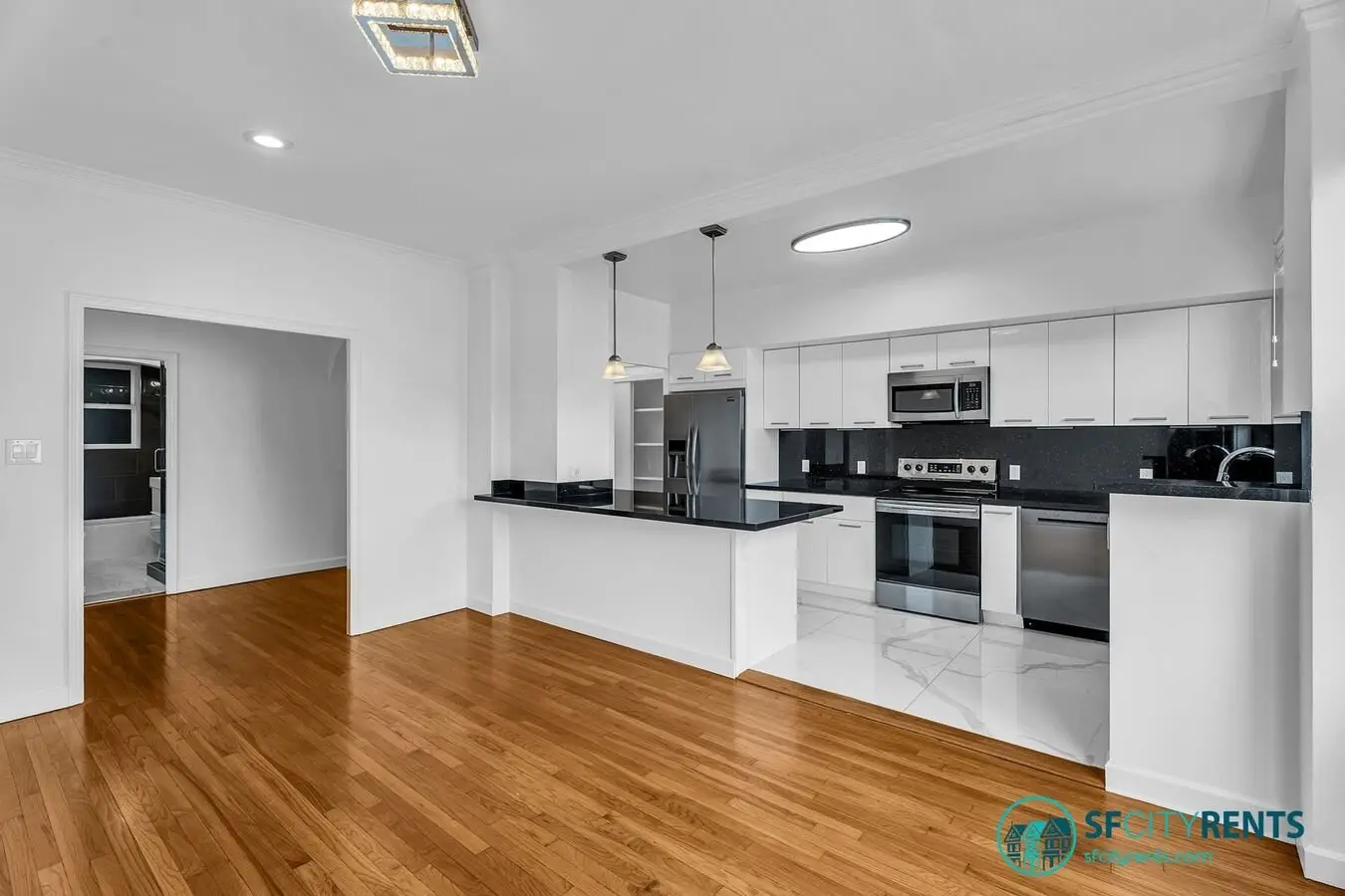 Russian Hill: Renovated 2 Bed Apartment W/ In-unit Washer &amp; Dryer, Optional Garage Parking &amp; Free Utilities photo 5