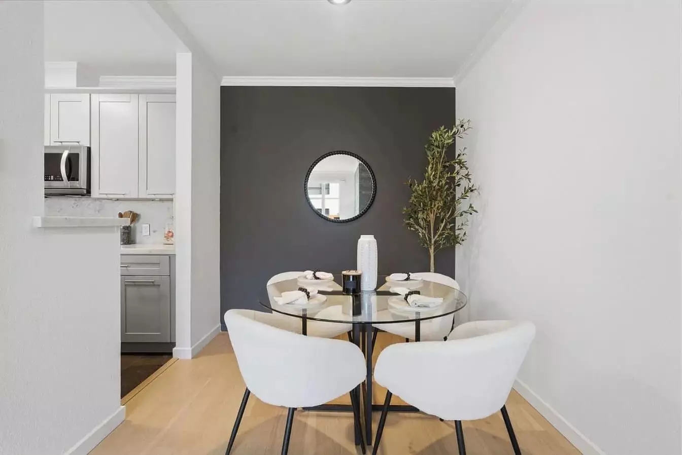 Spacious 1Bedroom Provides A Quiet Retreat 1Bathroom Is Clean photo 3
