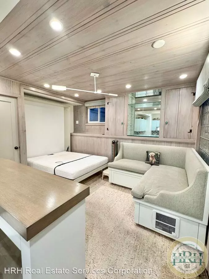 Beautiful and Spacious 1BD photo 2