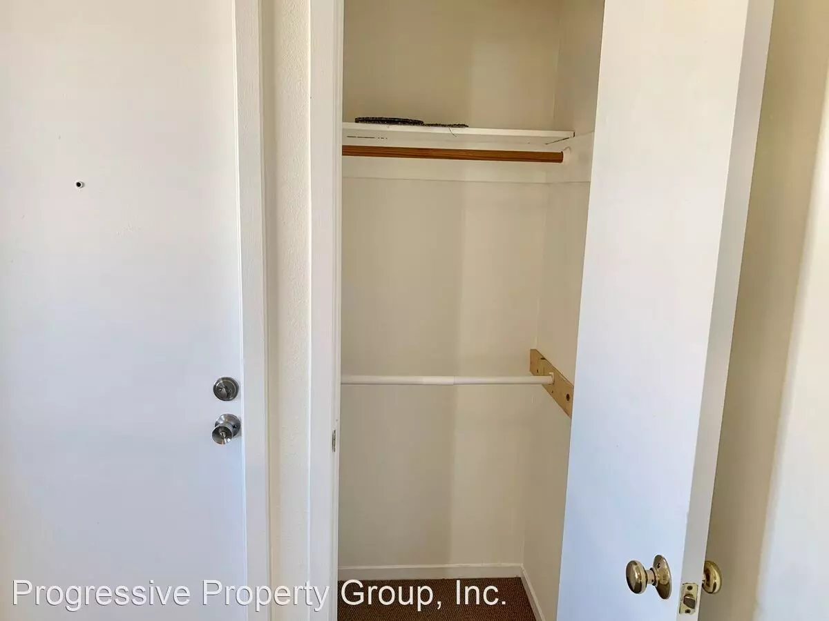 582 Grove Street, San Francisco, CA 94102 photo 2