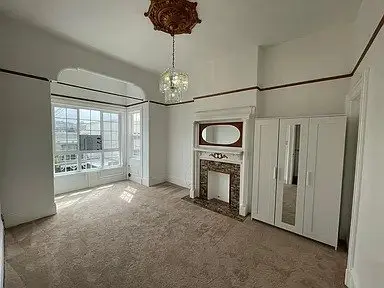 This Charming San Francisco Flat Offers A Perfect Blend Of Historic Ch photo 2
