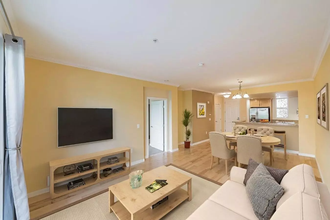 Updated Condo At Candlestick Point Featuring An Open-concept Layout, M photo 4
