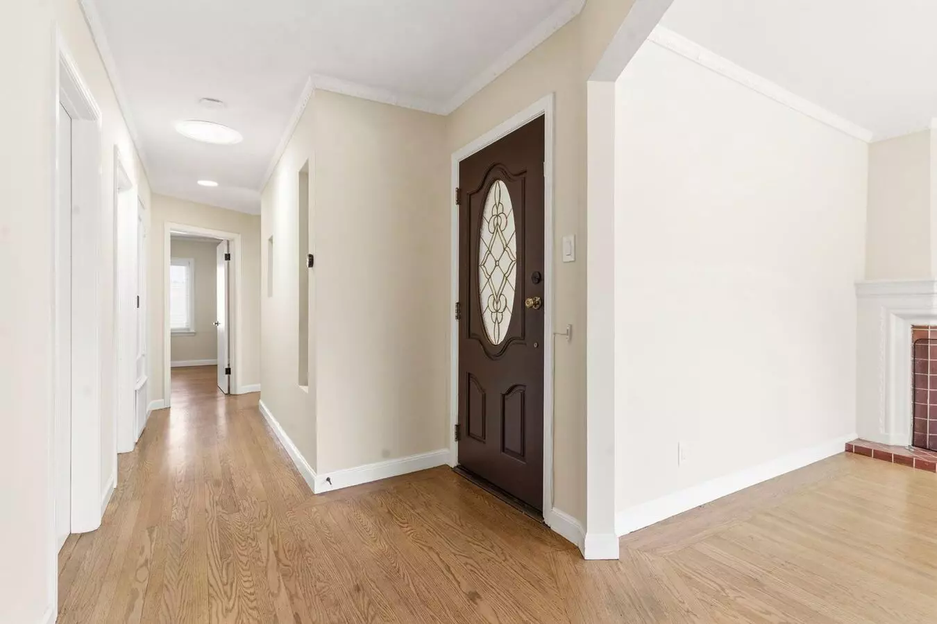 Updated Portola Single-family Home W/ 2-car Garage &amp; Backyard photo 2