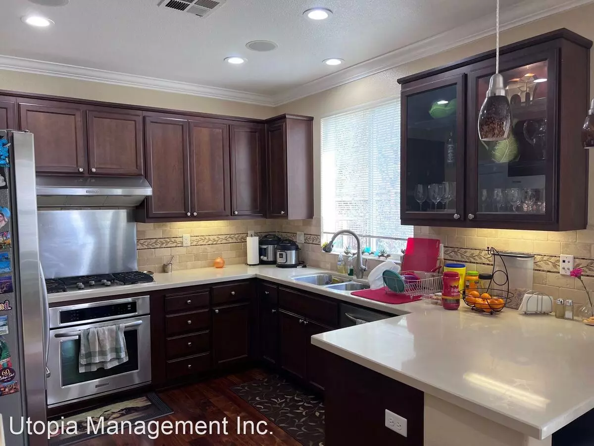1042 Rock Avenue, San Jose, CA 95131 photo 5