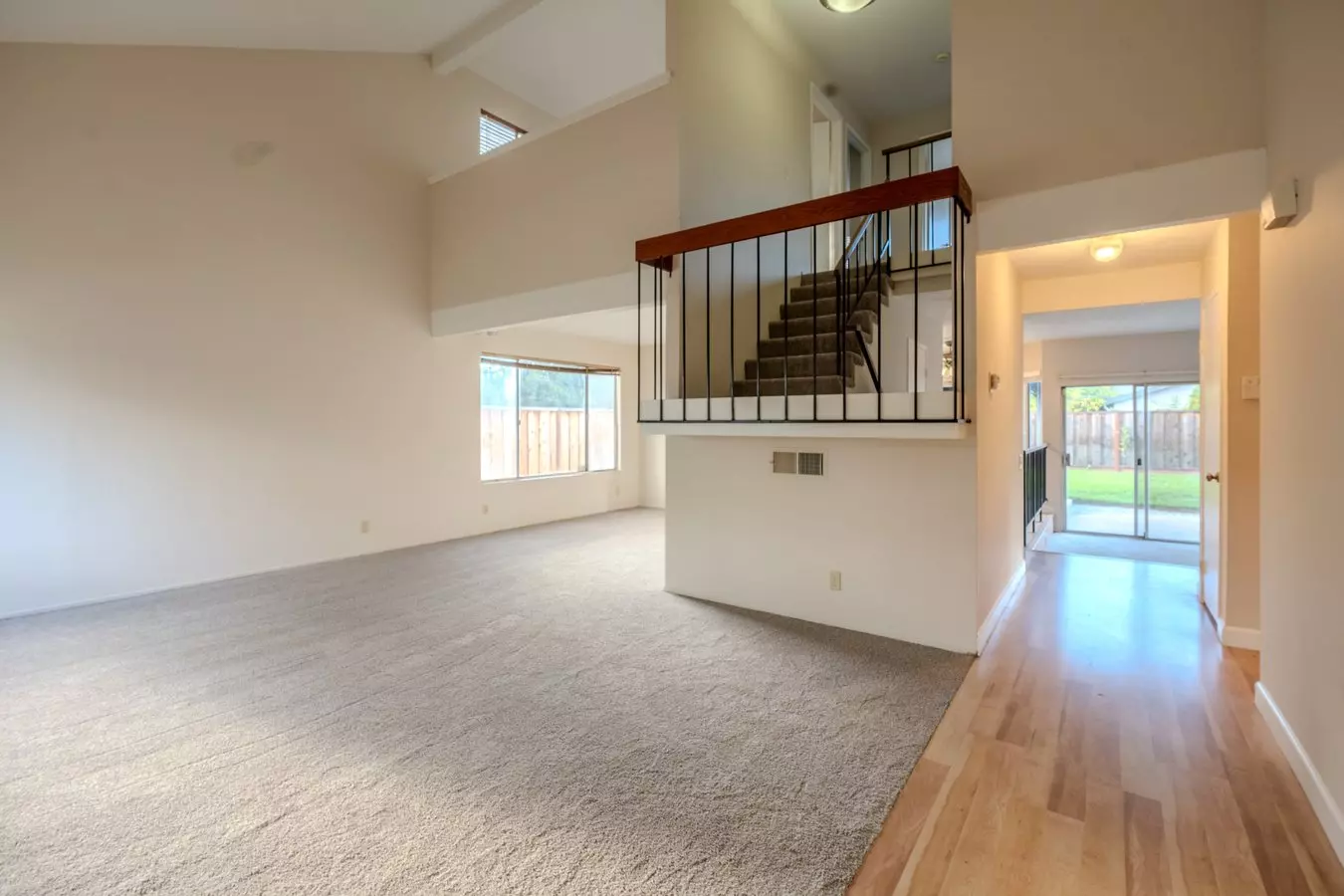 1071 Culloden Ct photo 3