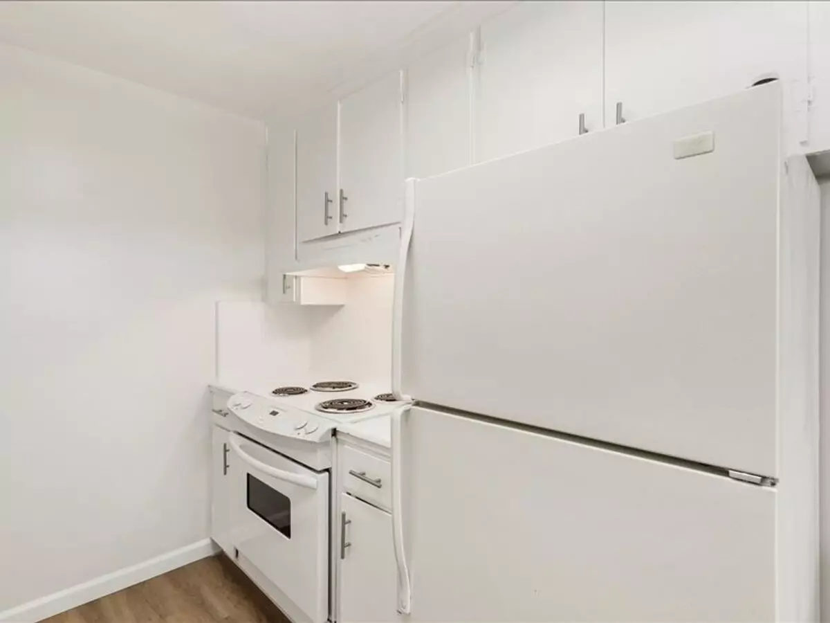 1185 Bird Ave. photo 5