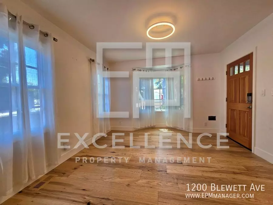1200 Blewett Avenue, San Jose, CA 95125 photo 3