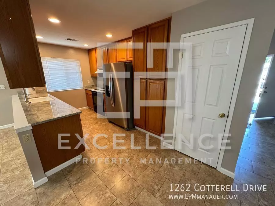 1262 Cotterell Drive, San Jose, CA 95121 photo 5