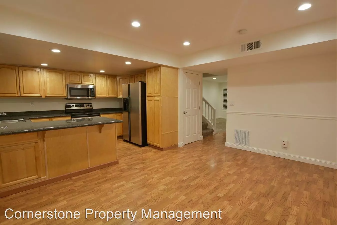 1504 Huddersfield Ct photo 2