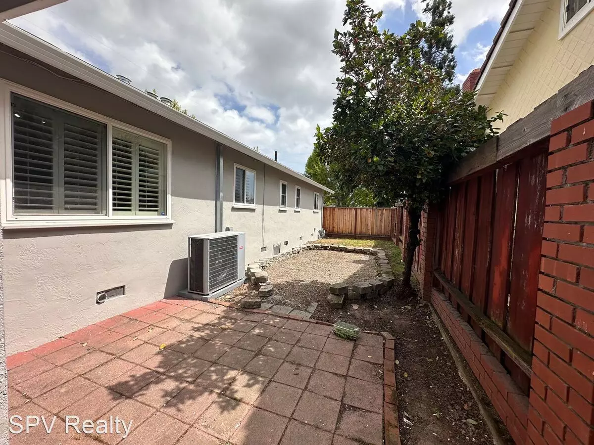 1534 Kingman Avenue, San Jose, CA 95128 photo 3