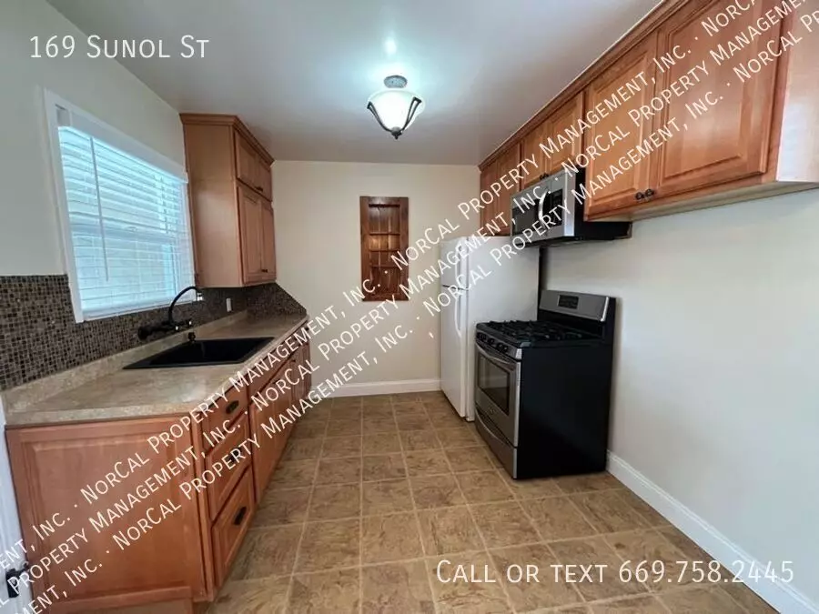 2BD/1BA Downtown Alameda Duplex w/ Garage photo 5