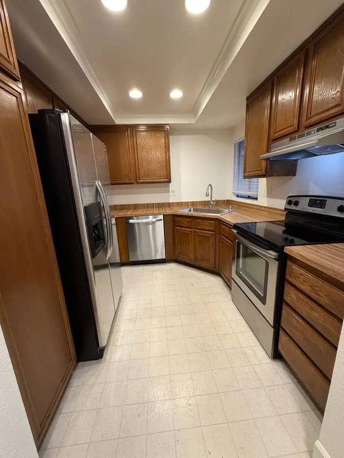 2 Bed/2 Bath Condo Near Downtown Campbell &amp; Silicon Valley Tech Corridor — Available September 1st photo 5