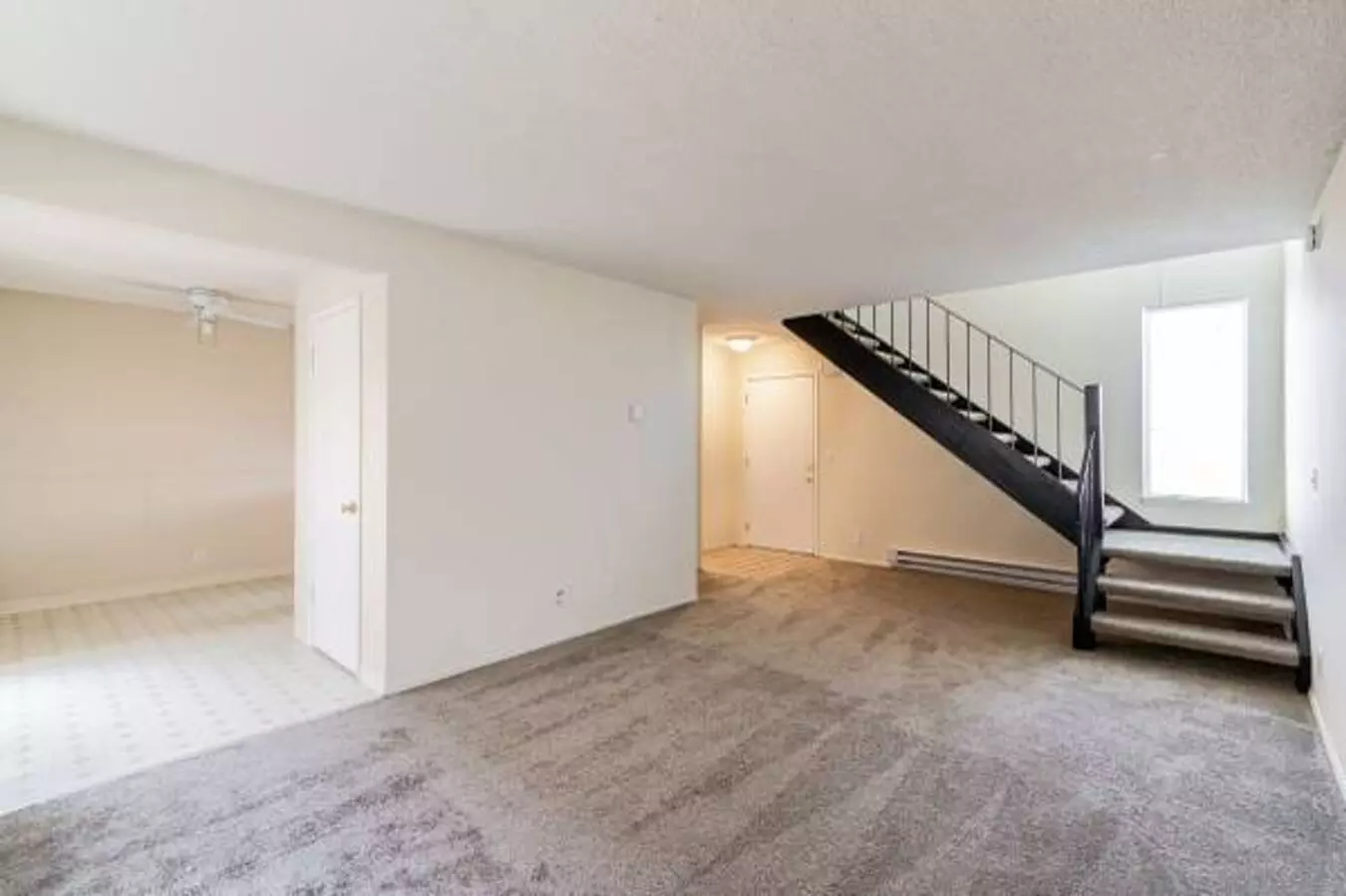 2 Story 2br/1.5ba Townhome photo 5