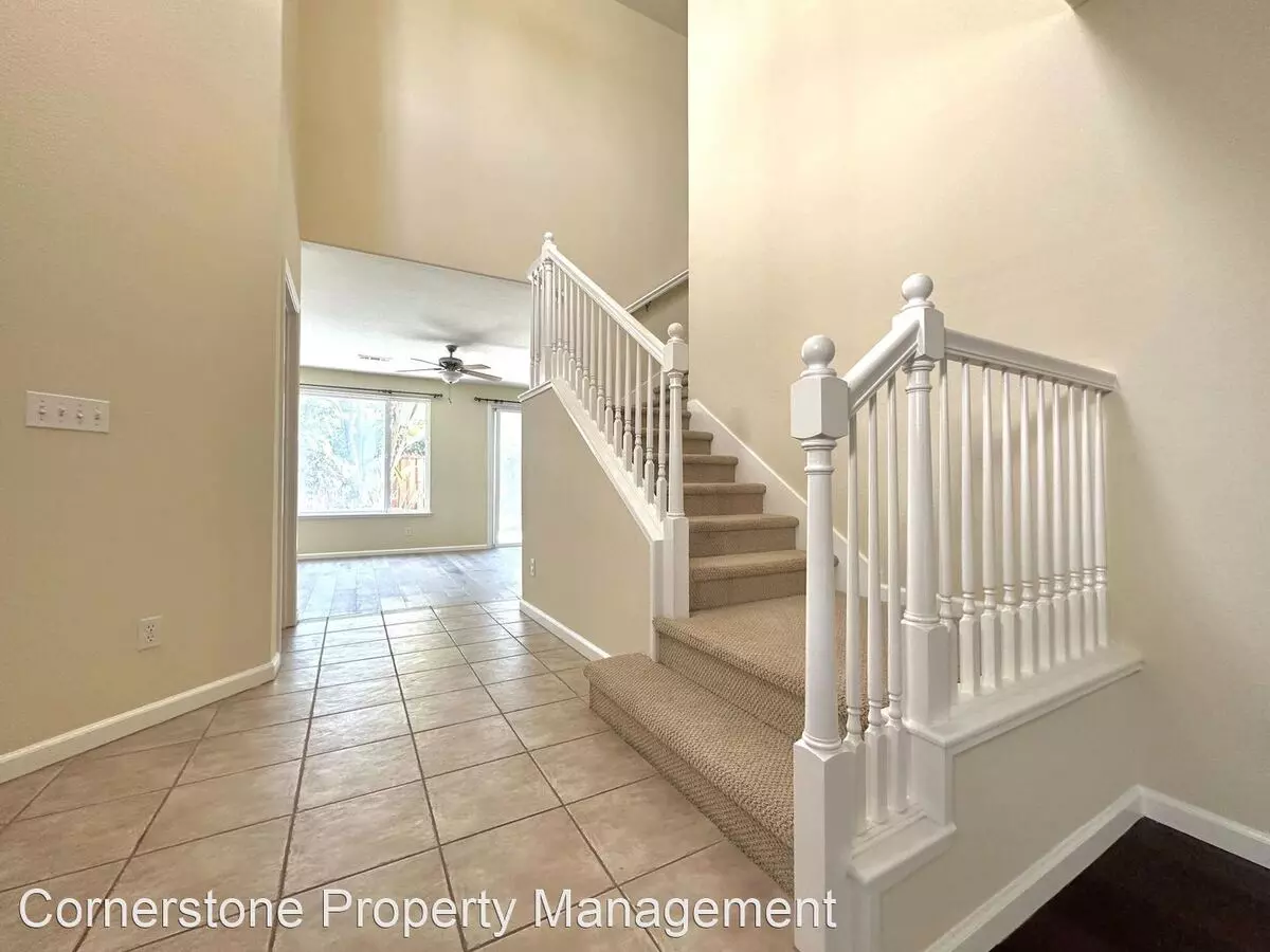 2042 Mckenzie Place, San Jose, CA 95131 photo 2