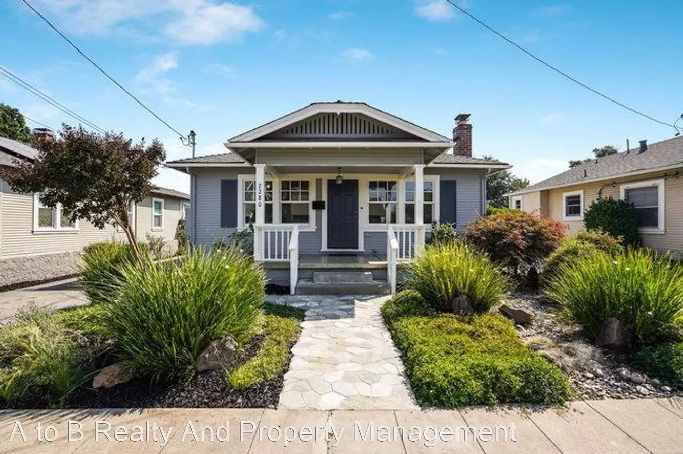2296 Bailey Ave photo 2