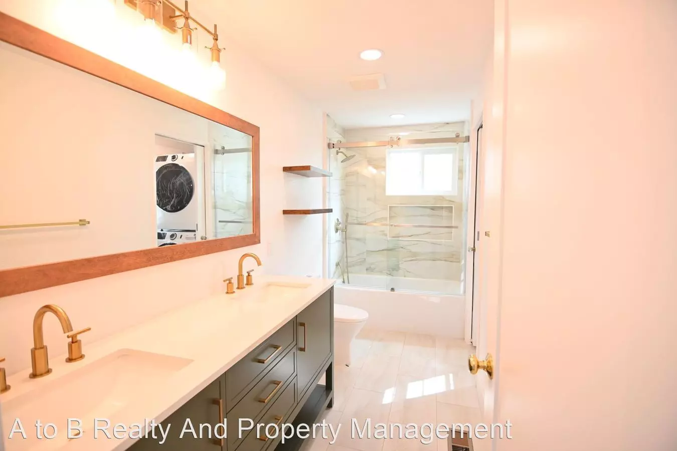 2296 Bailey Ave photo 4