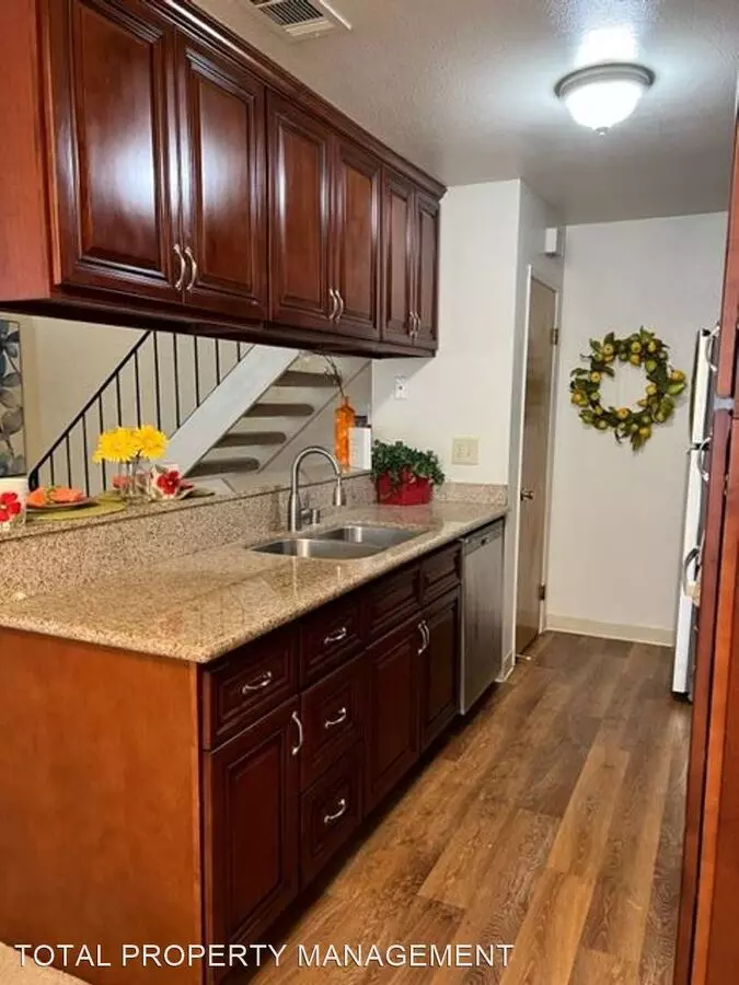 2315 Saidel Dr #3 photo 4