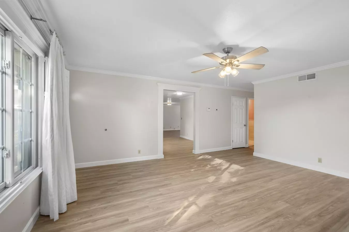 2690 Taffy Dr photo 5