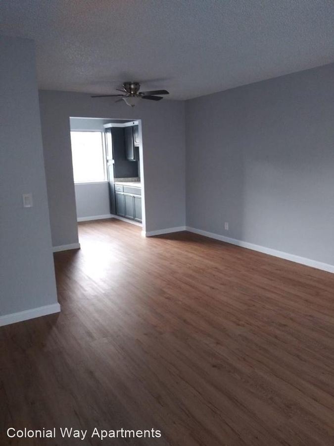 Colonial Way Apartments photo 5